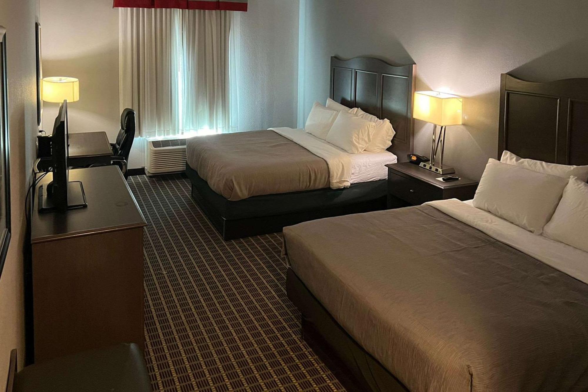 Quality Inn & Suites Pearsall Kültér fotó